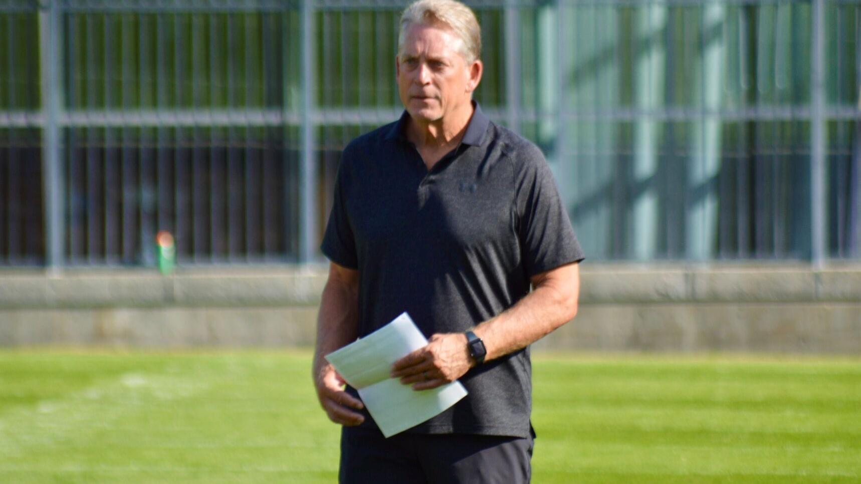 Wisconsin football assistant resigns after OWI arrest